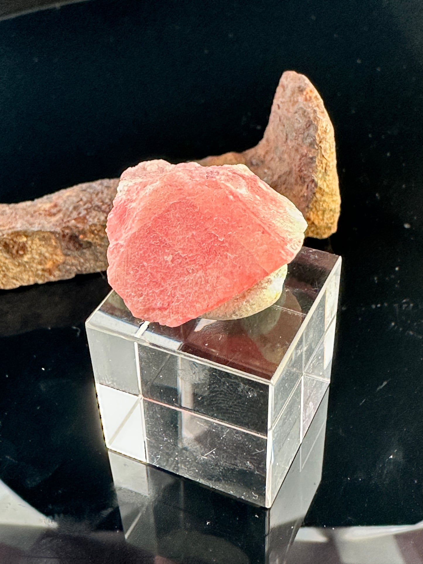 Rhodochrosite thumbnail