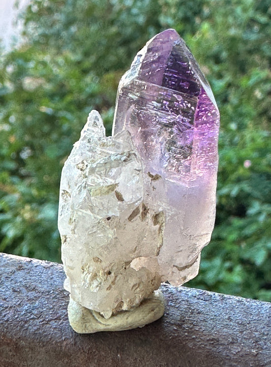 Amethyst Point with Phantoms