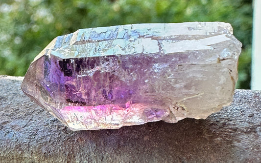 parallel Amethyst points with phantoms