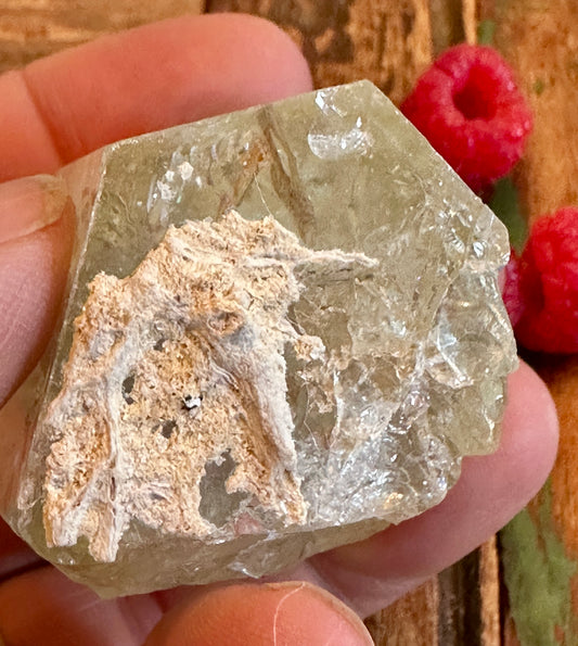 Beryl var. Goshenite