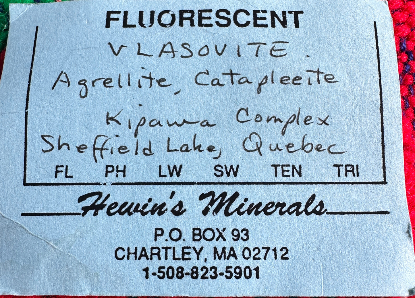 Vlasovite w/ other minerals