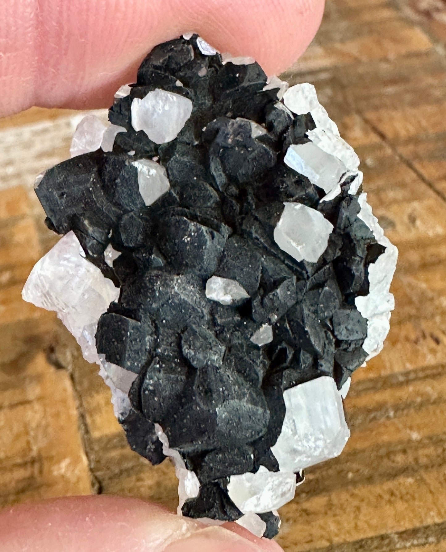 Manganese Oxide on Calcite
