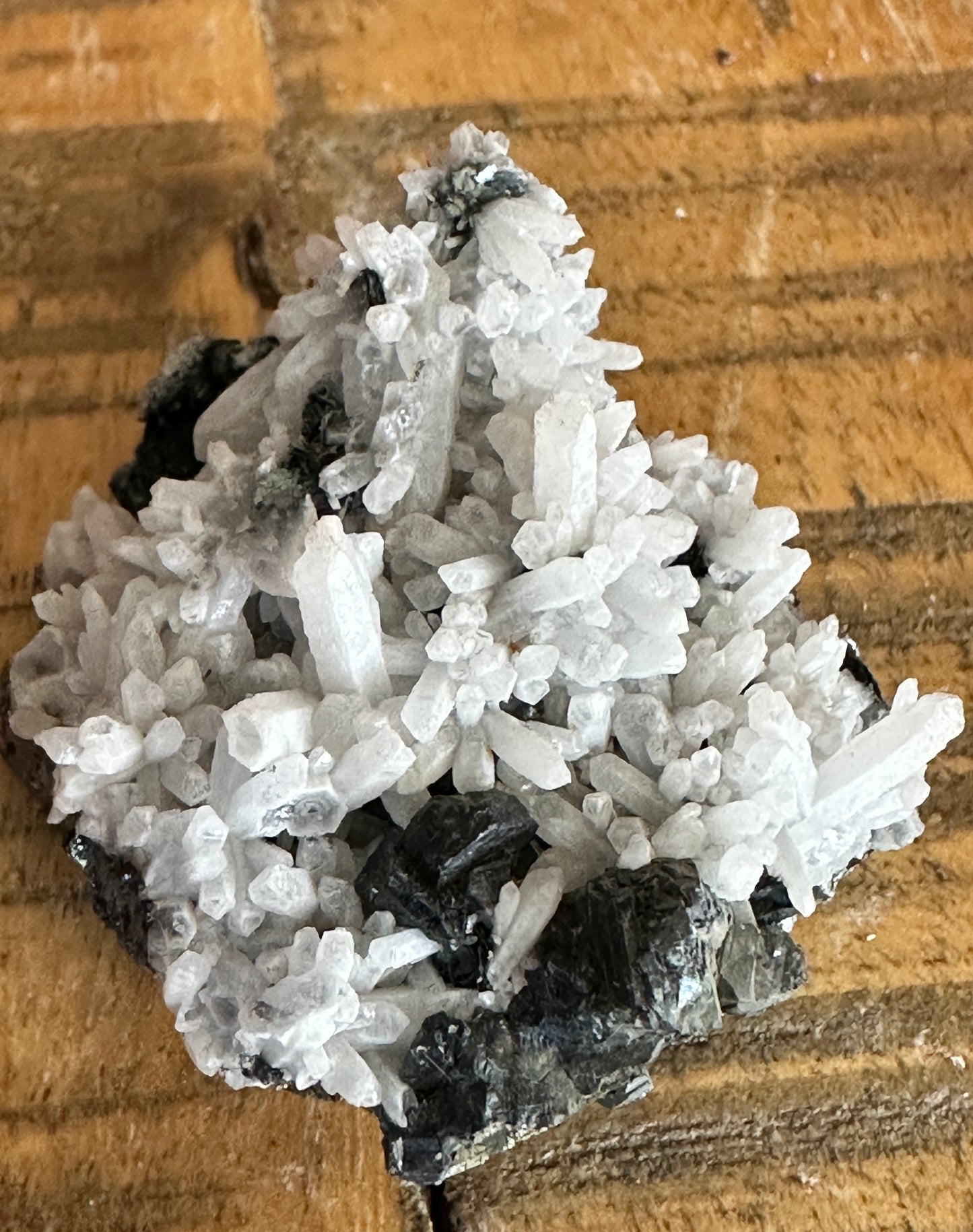 Quartz on Sphalerite