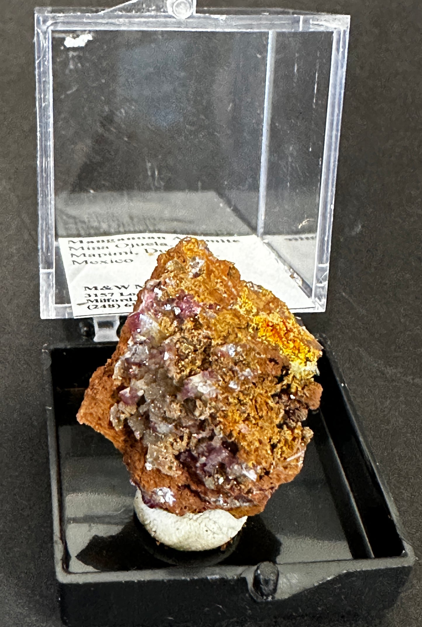 Manganoan Adamite