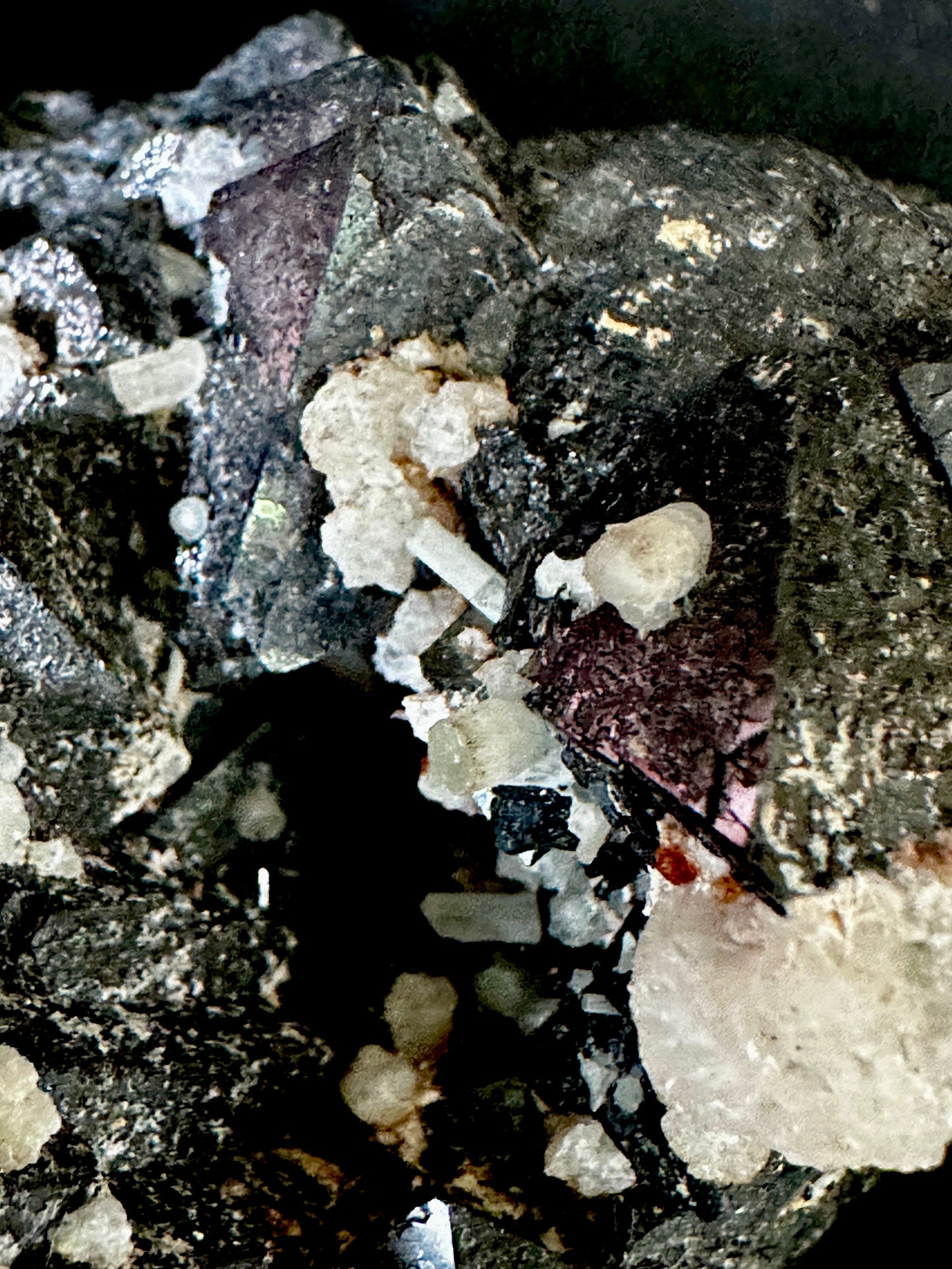 Martite; Hematite after Magnetite