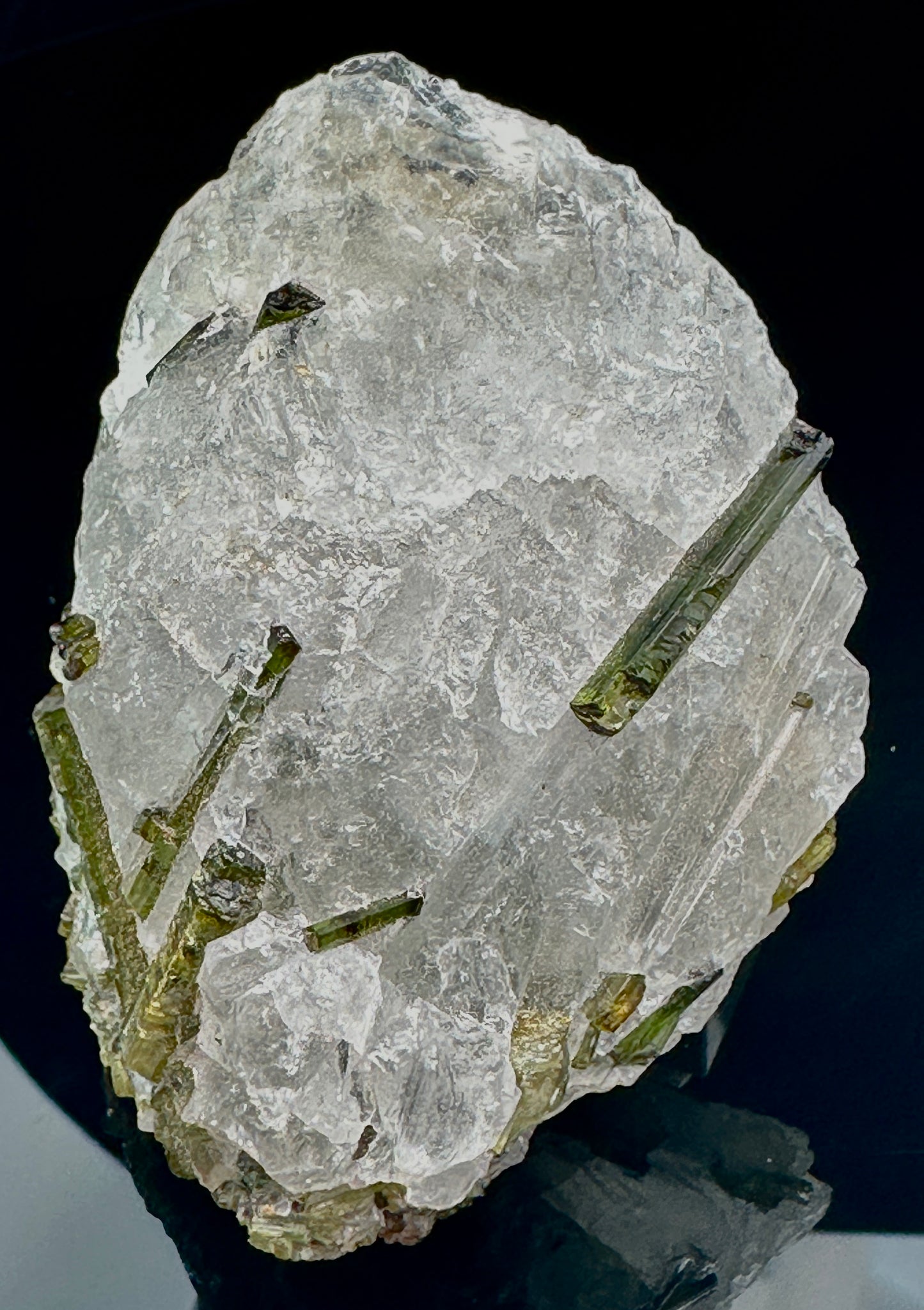 Needle Tourmaline in Quartz