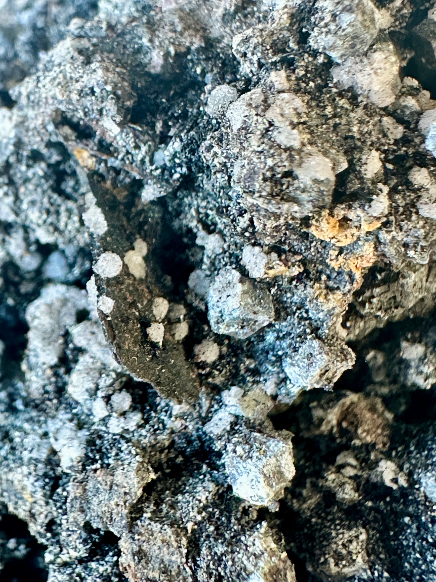 Magnetite after Garnet