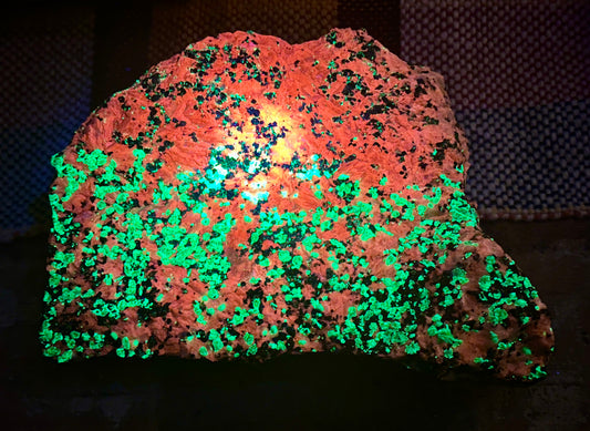 Willemite & Calcite (UV)