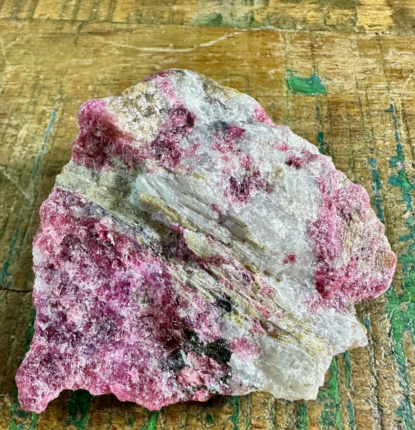 Vlasovite w/ other minerals