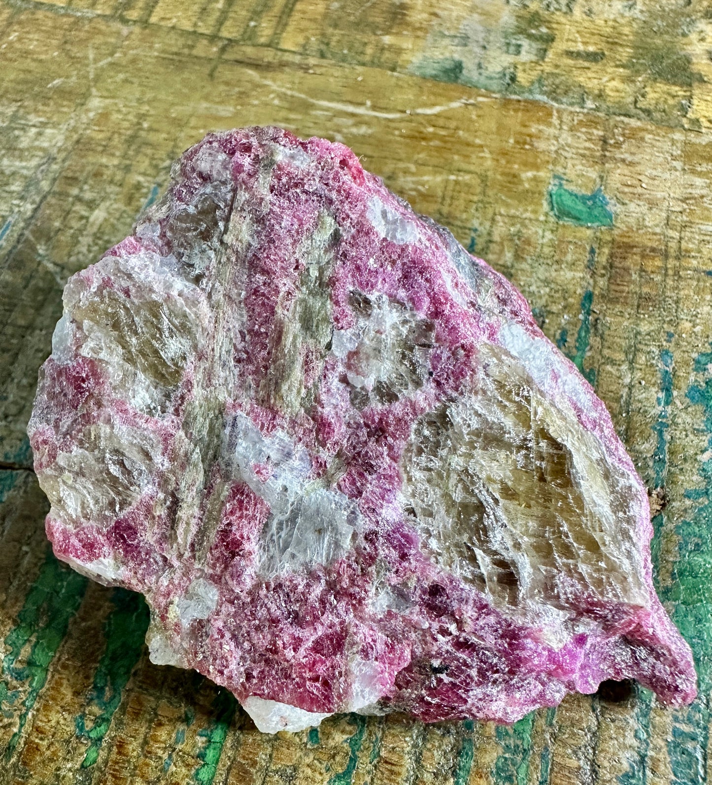 Vlasovite w/ other minerals