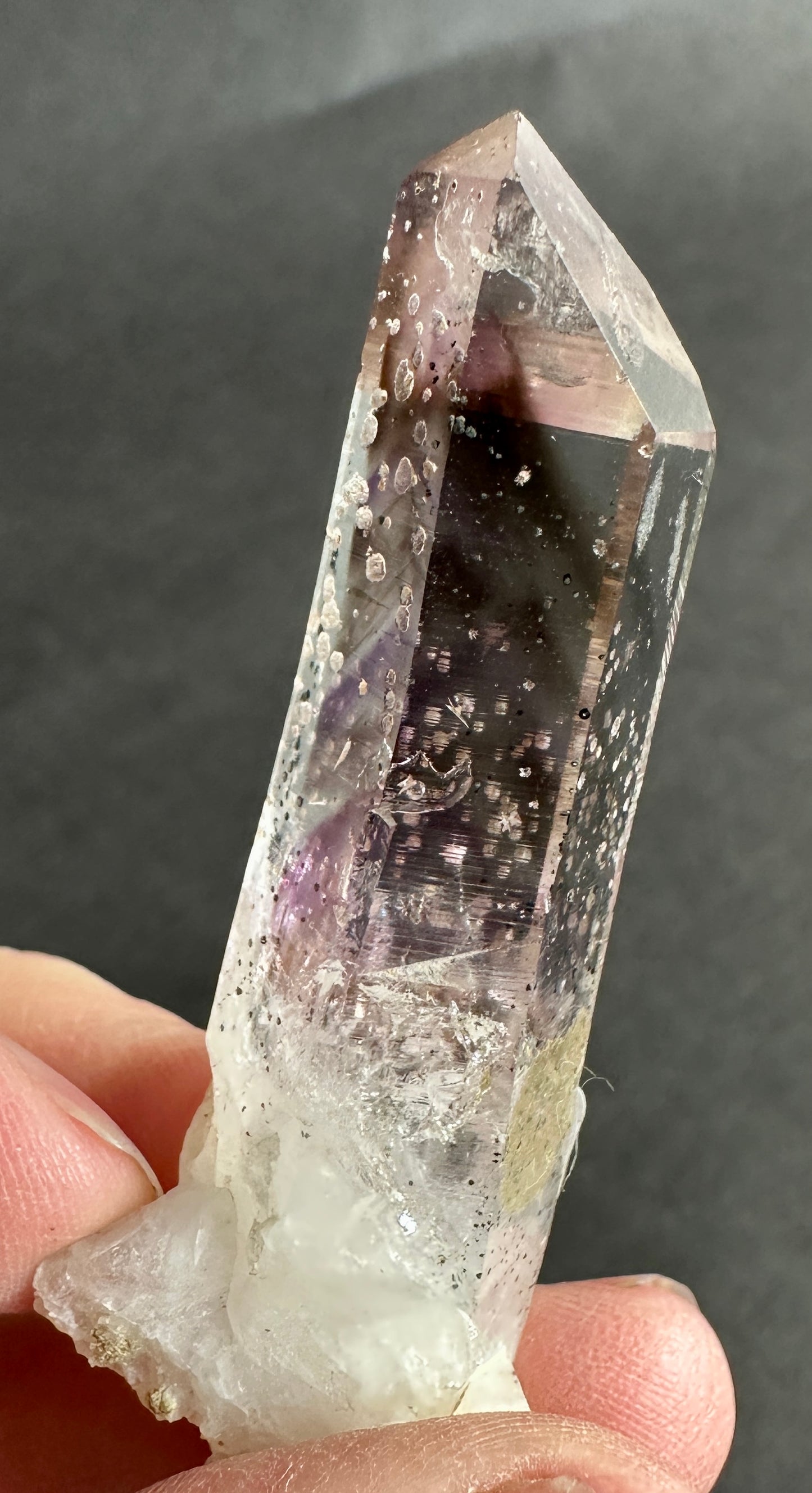 Quartz w/ phantoms