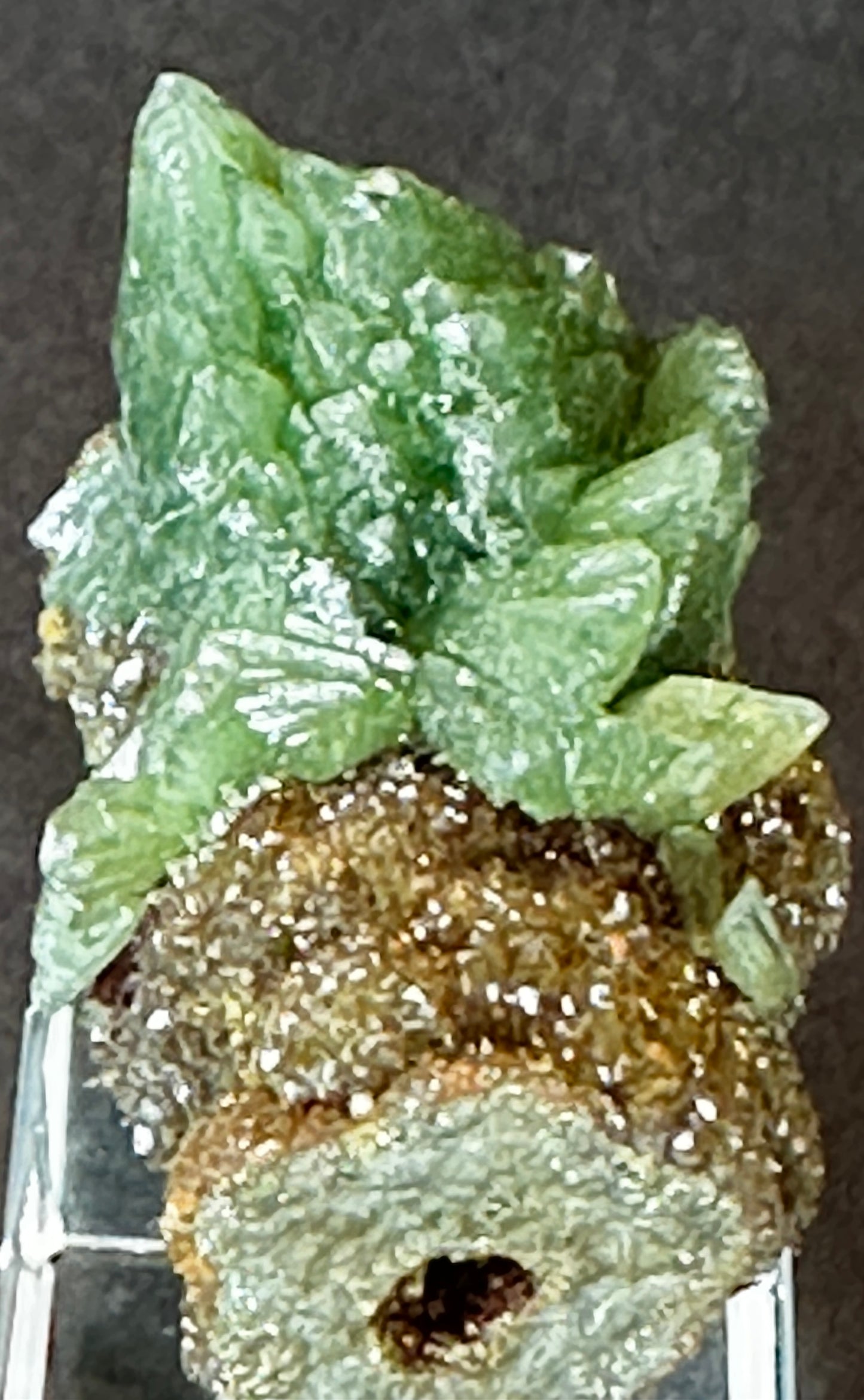 Ludlumite on Marcasite