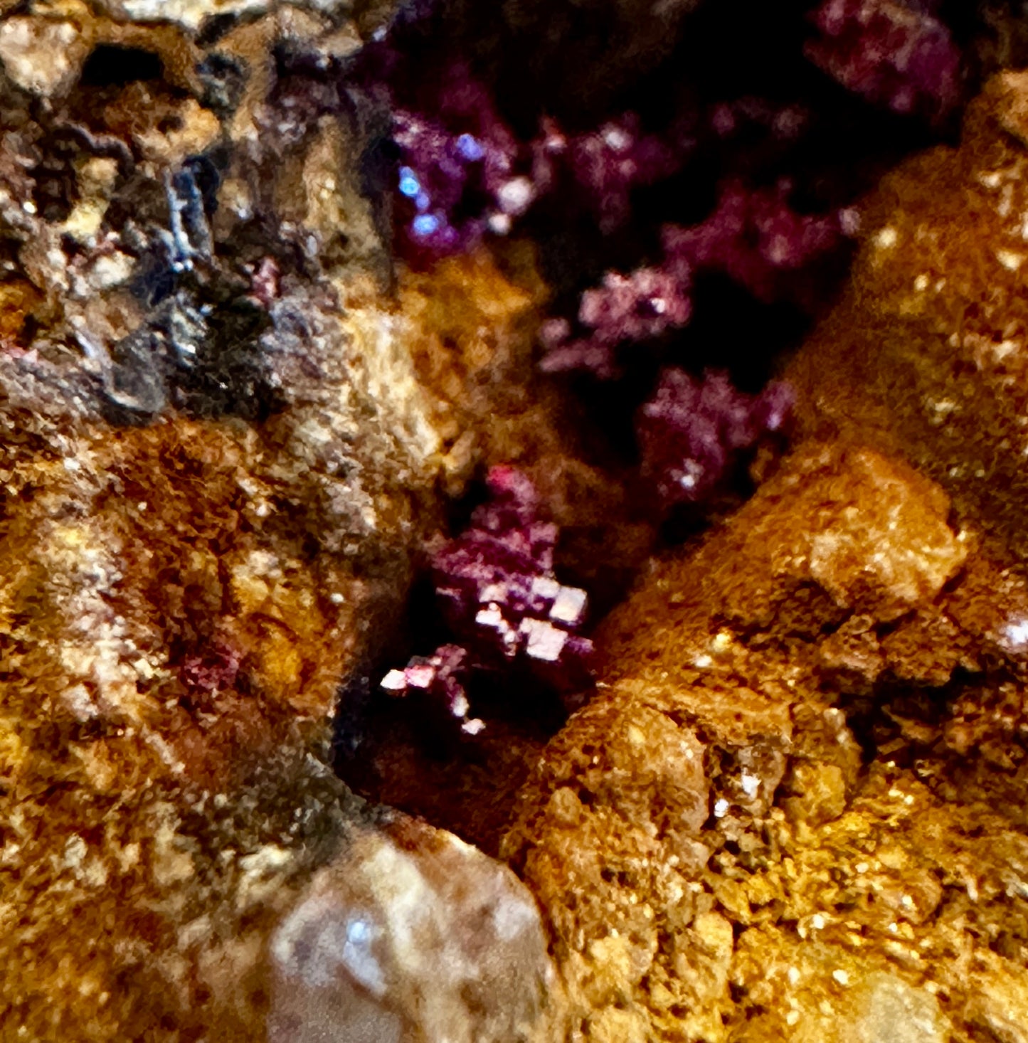 Cuprite var: chalcotrichite