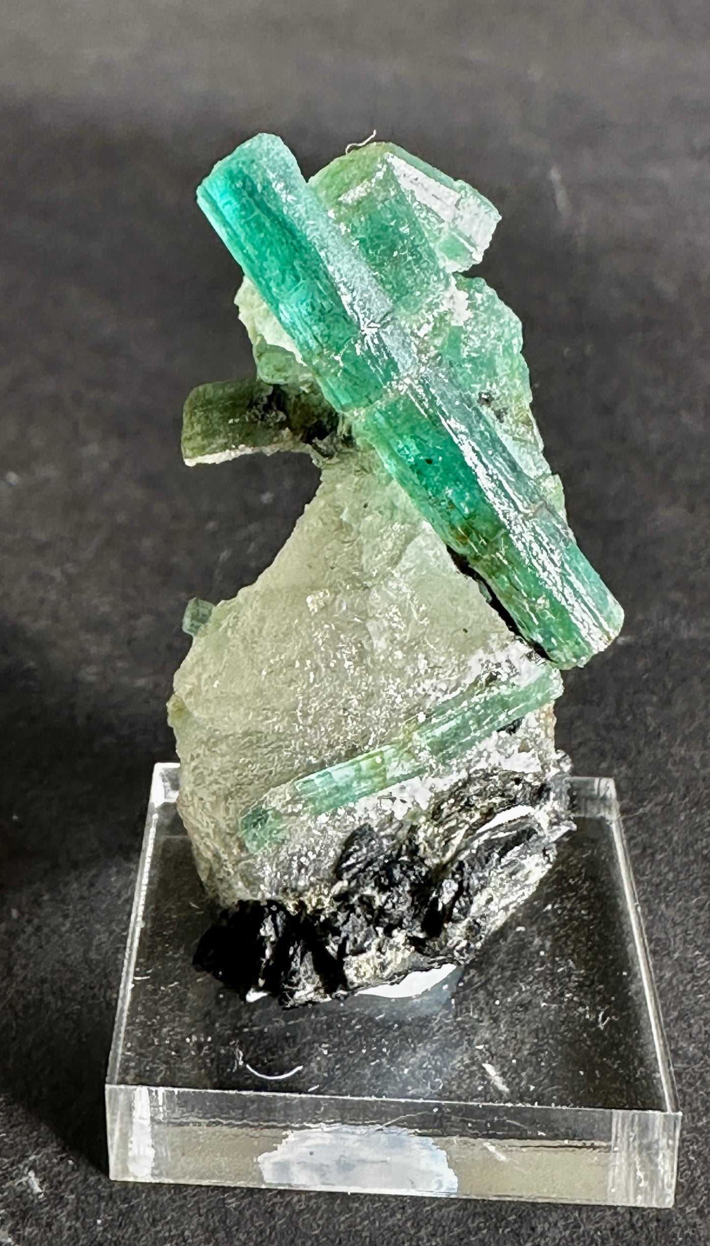 Emerald on Quartz