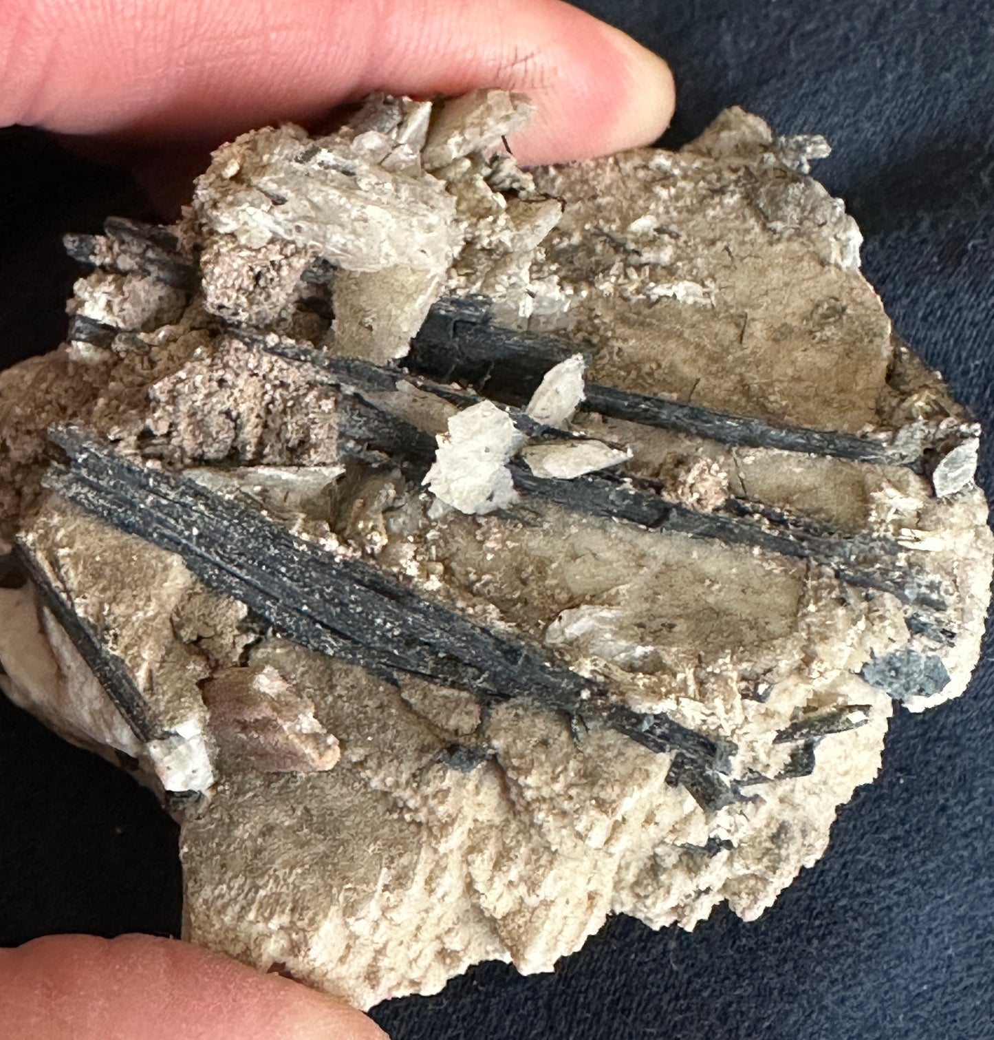 Willemite-Microcline-Aegerine