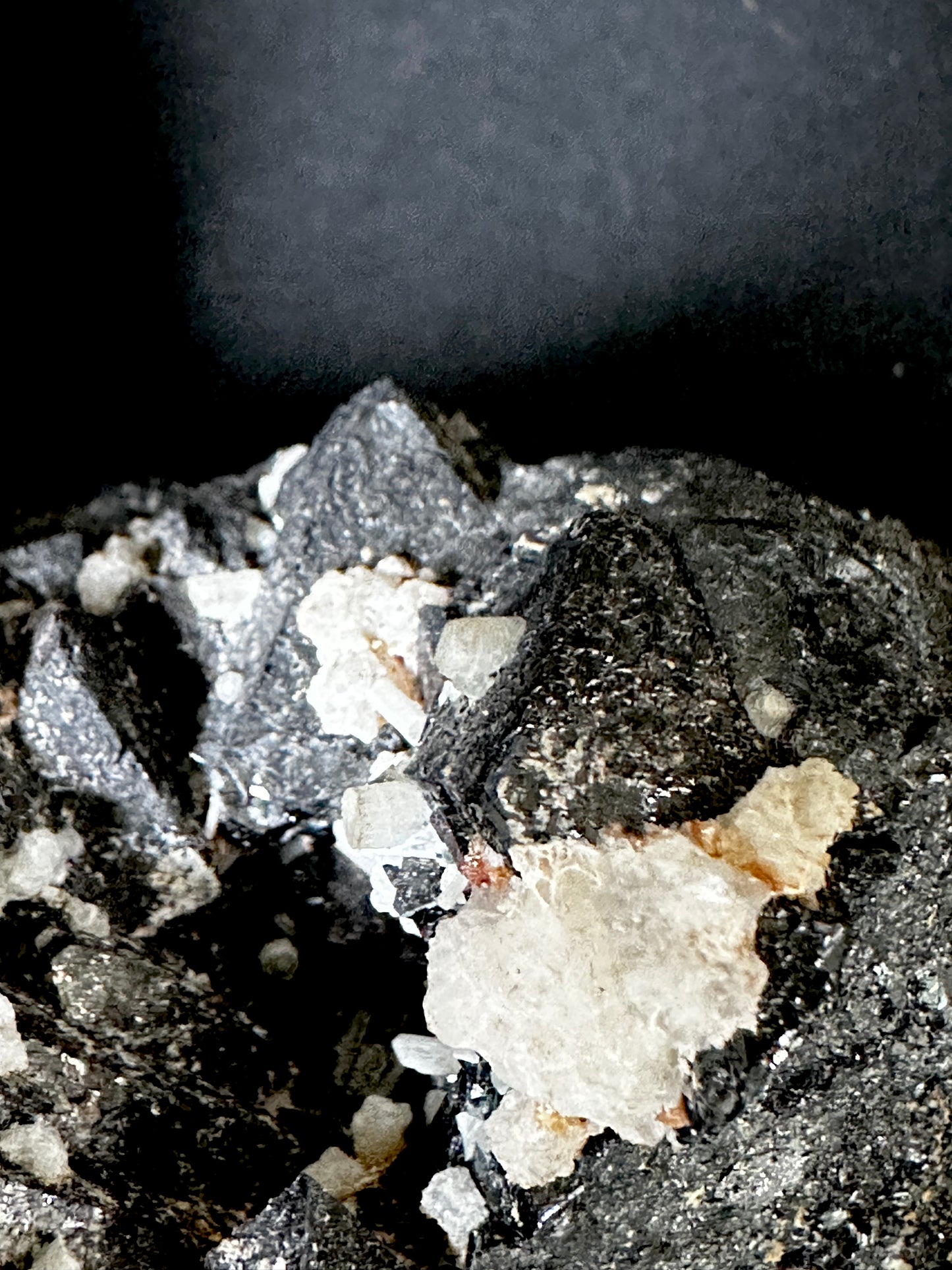 Martite; Hematite after Magnetite