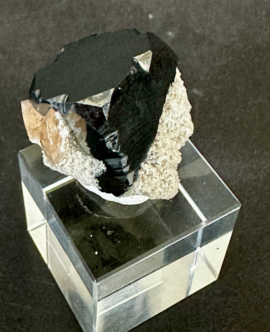 Killer Bixbyite