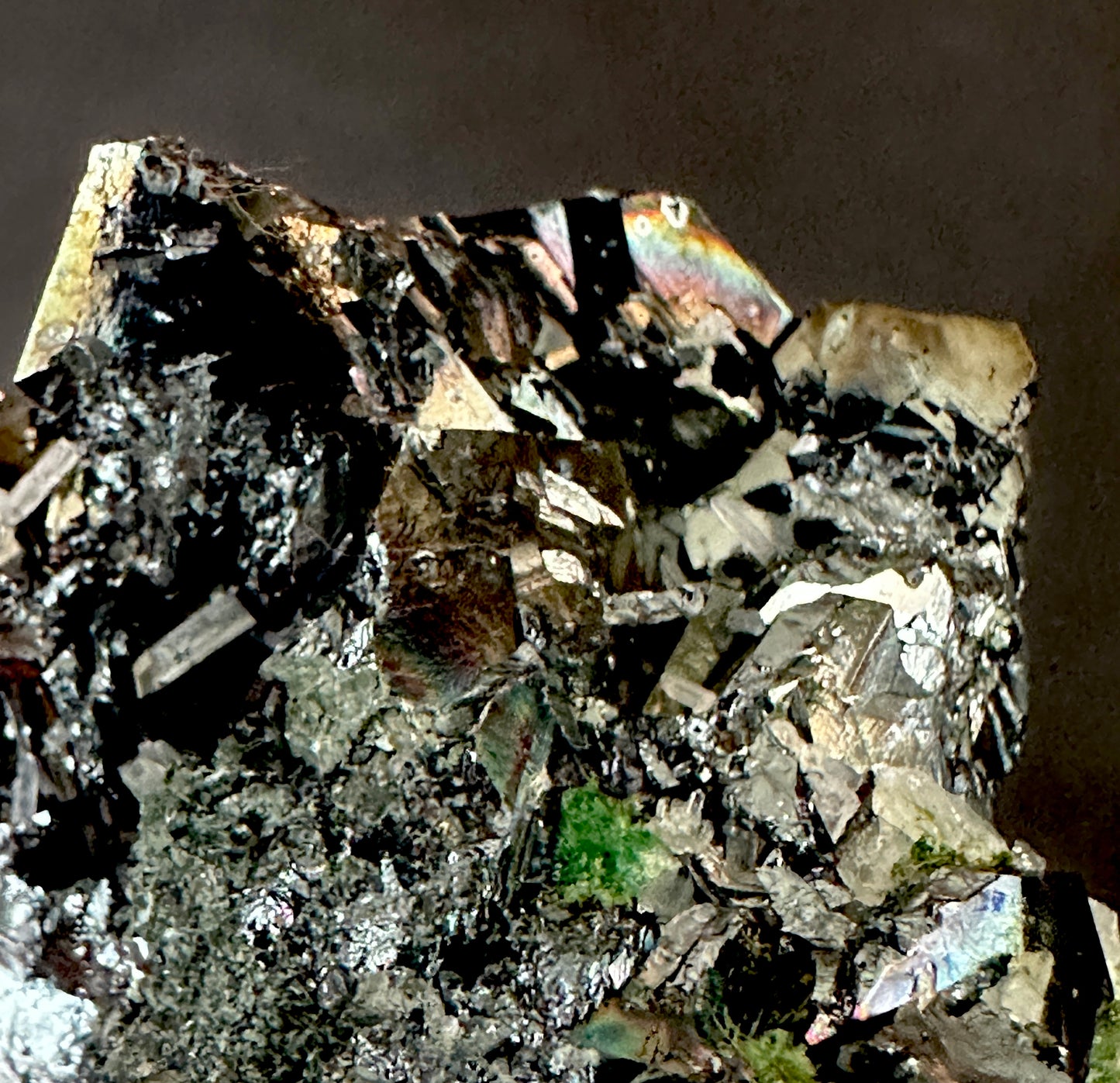 Chrysocolla on Hematite