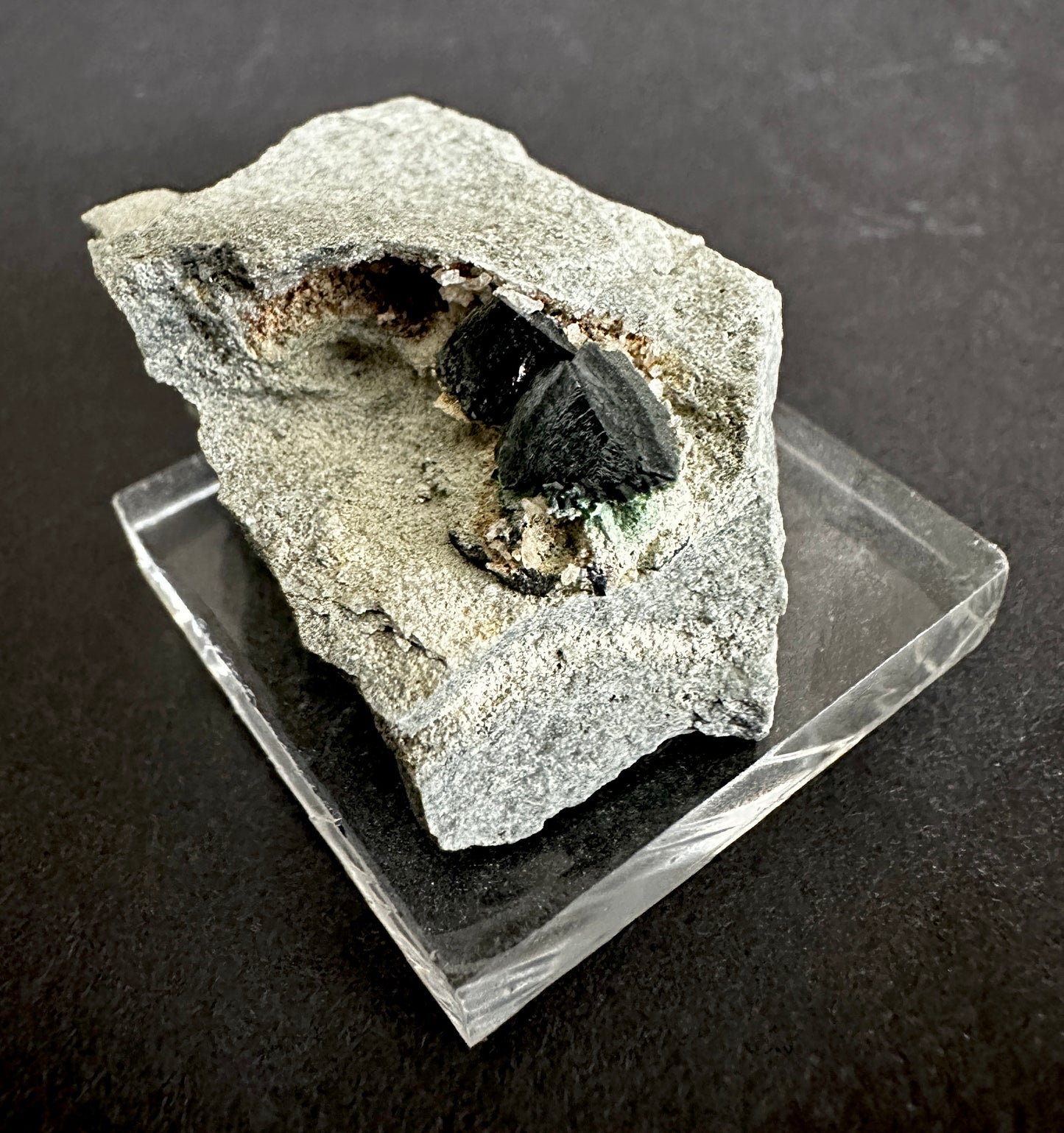 Libethanite on matrix