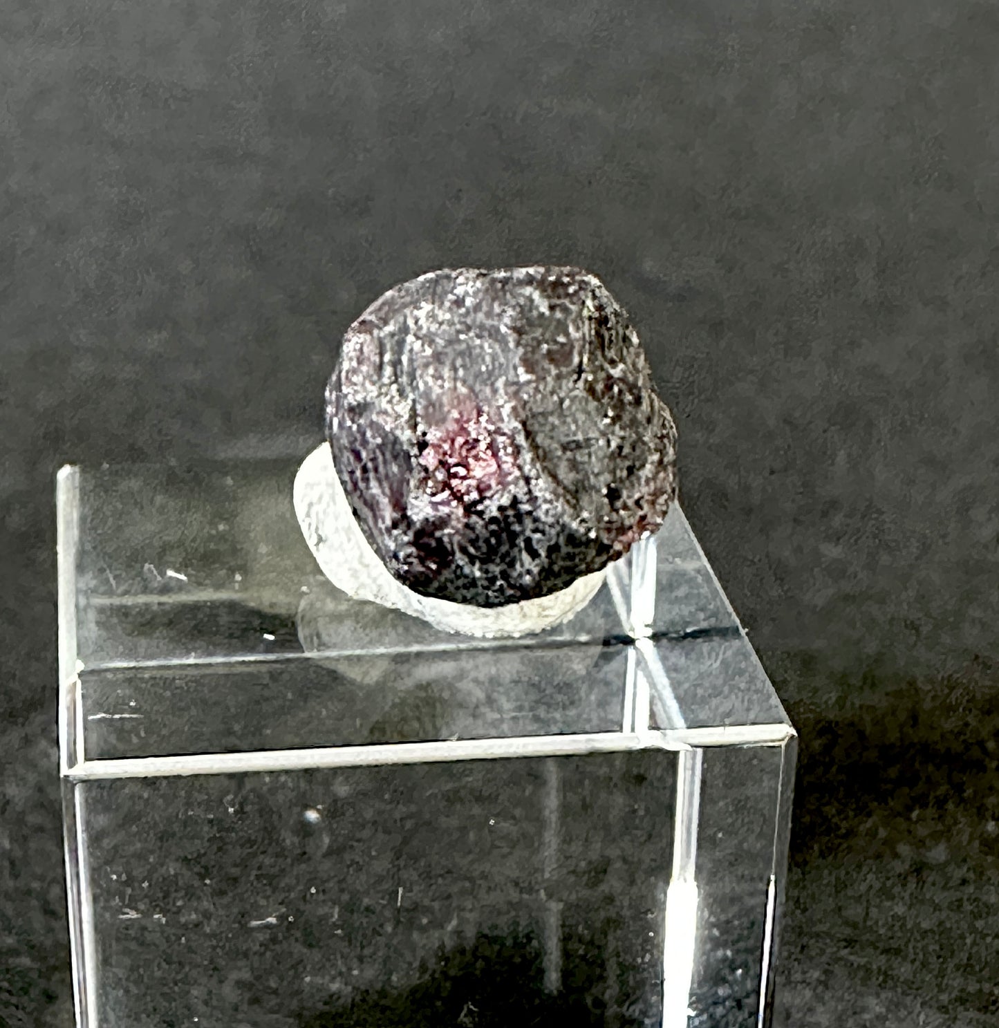 Garnet var: Almandine