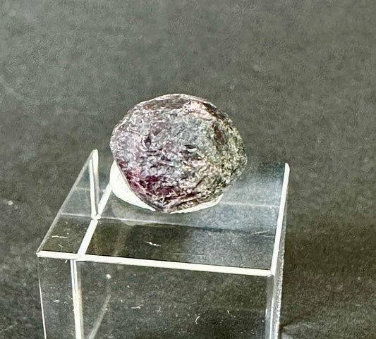 Garnet var: Almandine