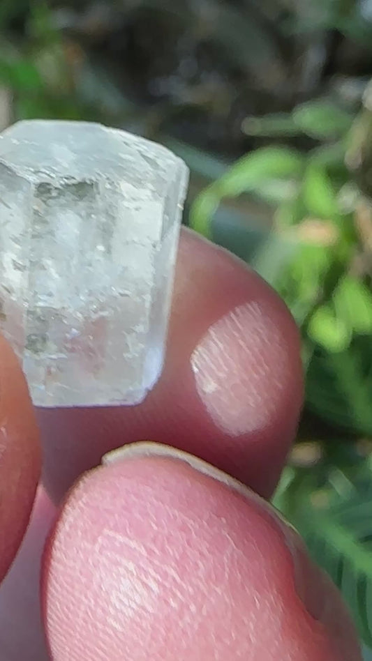 Beryl var: Goshenite